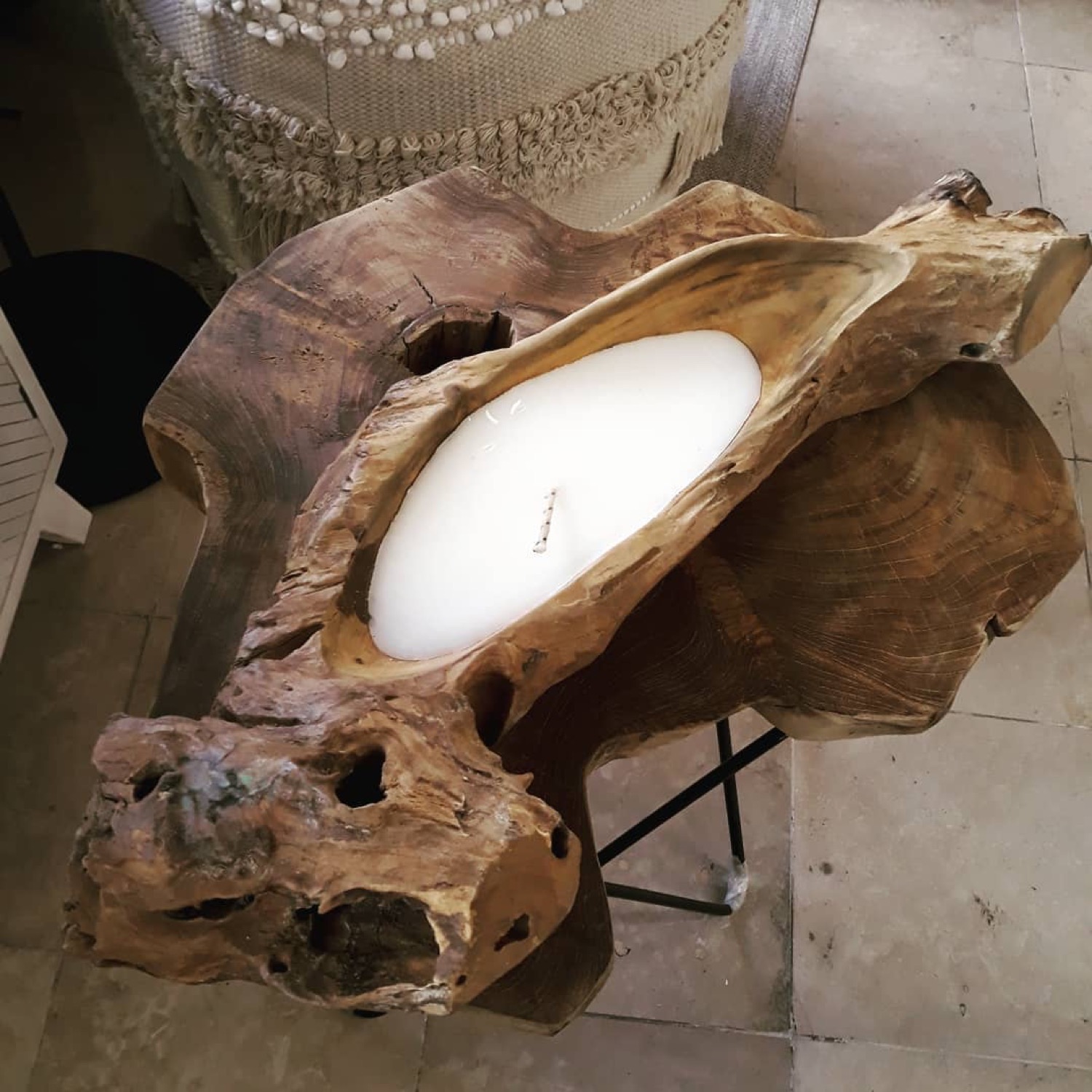 Oggetto in legno di design